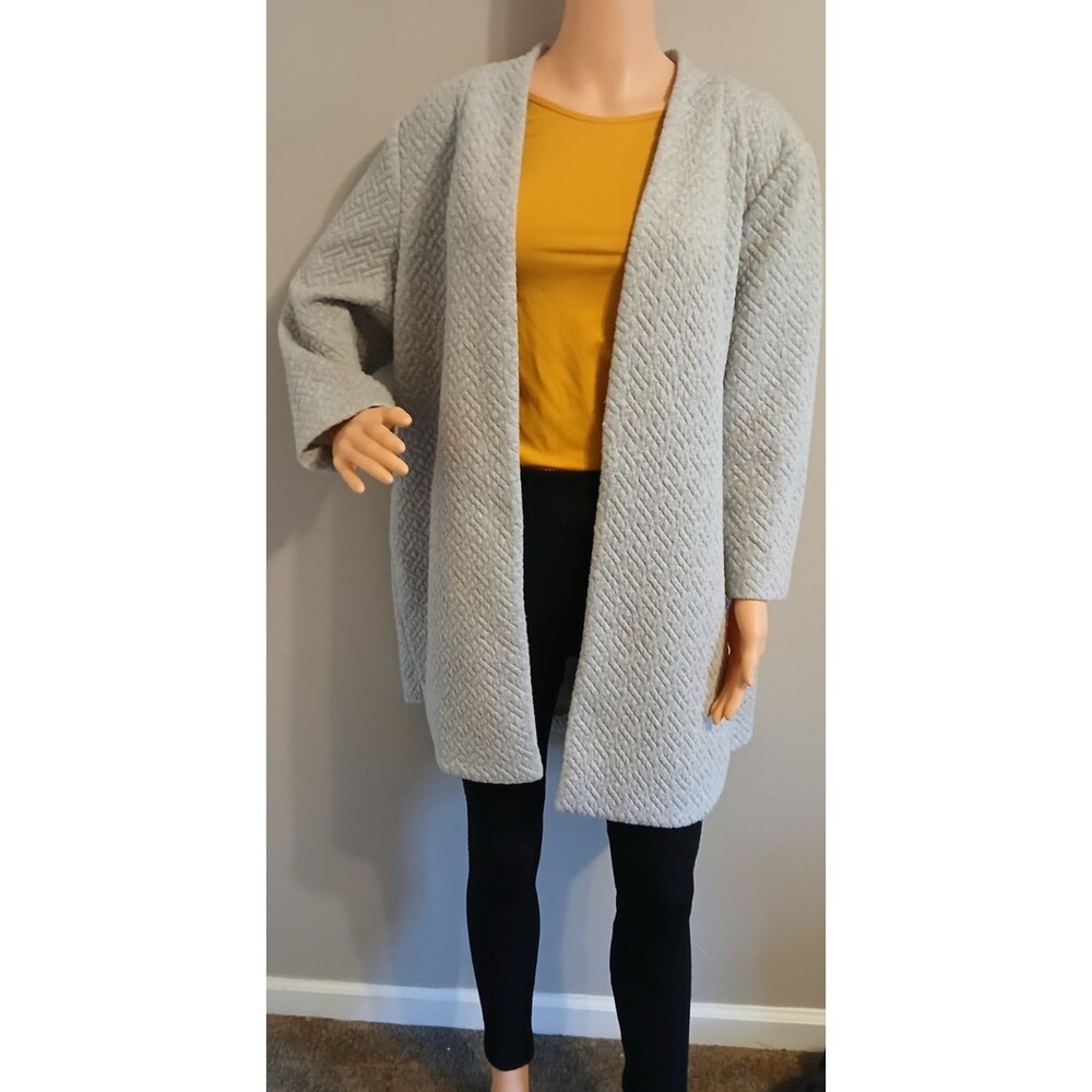 woman quilted jacket